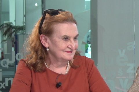 Holubová dokázala porazit další závislost a Brodská bez make-upu