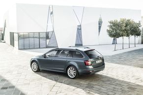 Nejdůležitější škodovácký model prošel omlazovací kůrou. Podívejte se, jak vypadá Octavia Combi