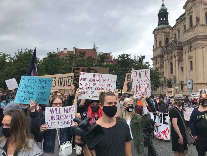 Protest v Praze proti rasismu a policejnímu násilí