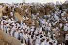 V tlačenici na pouti v Mekce zemřelo 1663 lidí. Saúdové dál mlčí