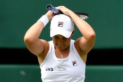 Bartyová je první finalistkou Wimbledonu. Utká se o trofej s Plíškovou?