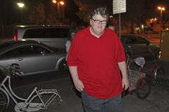 Michael Moore kritizuje záchranu nenasytných bank