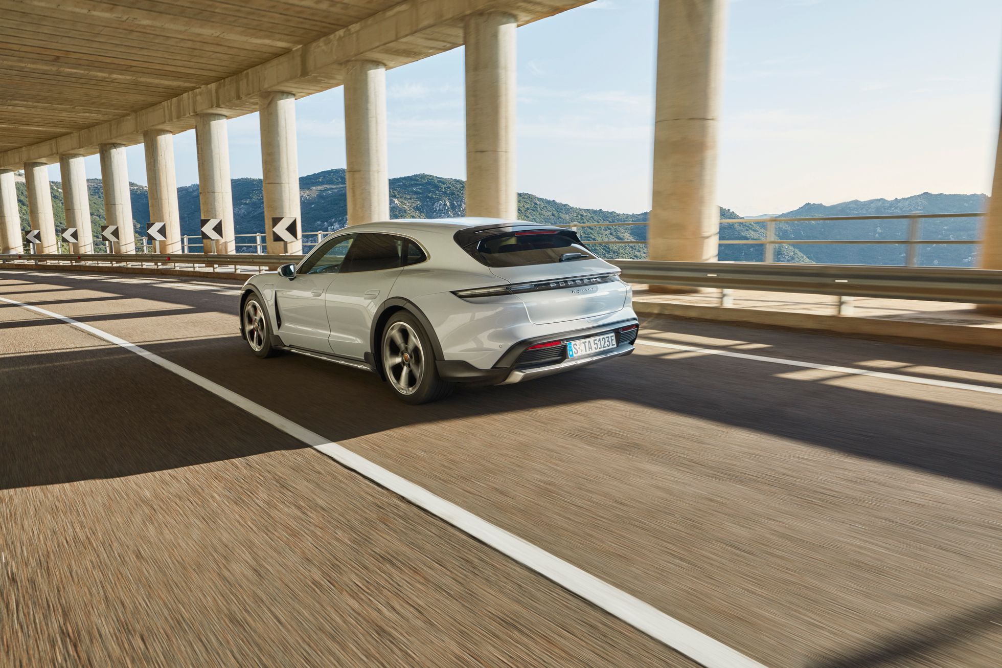 Porsche Taycan Cross Turismo - EMBARGO do 4. března 16:30