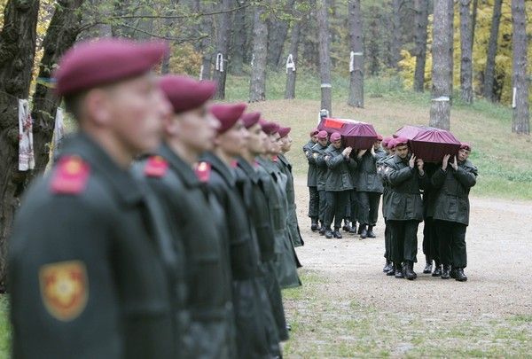 Ukrajina pohřeb obětí stalinových čistek