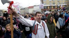 Tisíce lidí se v úterý zapojily v Bratislavě do pochodu proti korupci. Akci organizovali studenti. Chtěli poukázat na údajné neřešení korupčních kauz.
