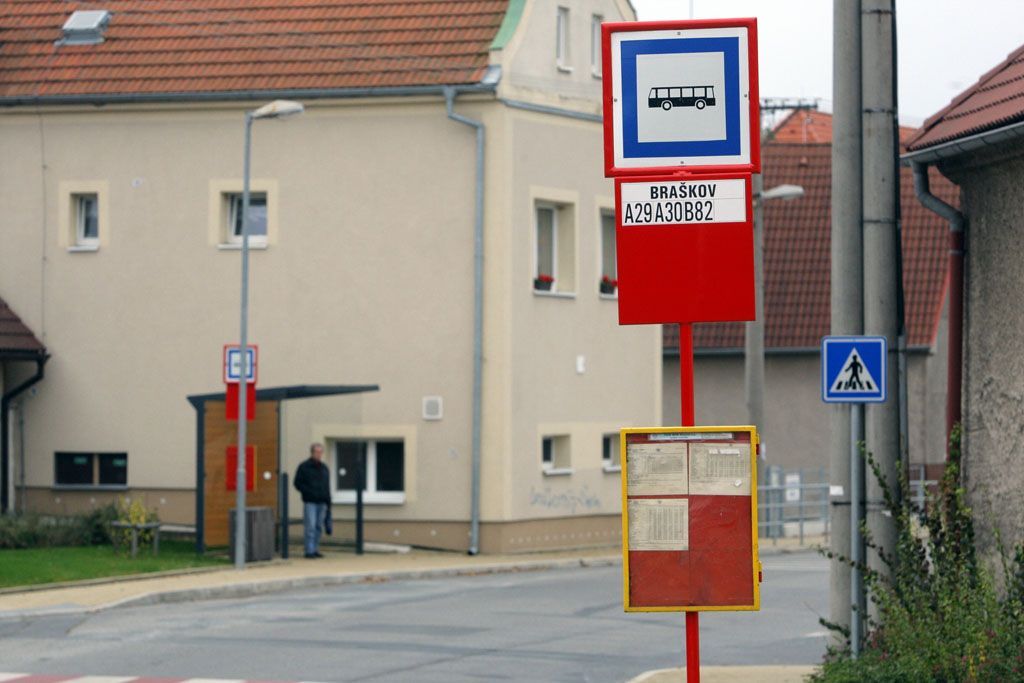 Domy poslancú středočeských