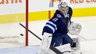 Ondřej Pavelec (Winnipeg): V klubu: 24 zápasů (všechny od začátku), bilance 10-3-11, průměr 2.76, úspěšnost zákroků 91.4%, jedno čisté konto. Je jedničkou a chytá pravidelně.