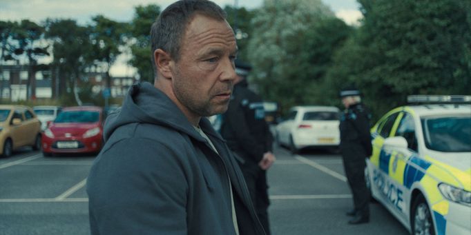 Stephen Graham v roli otce Eddieho Millera, který se vyrovnává s faktem, že jeho syn vraždil.