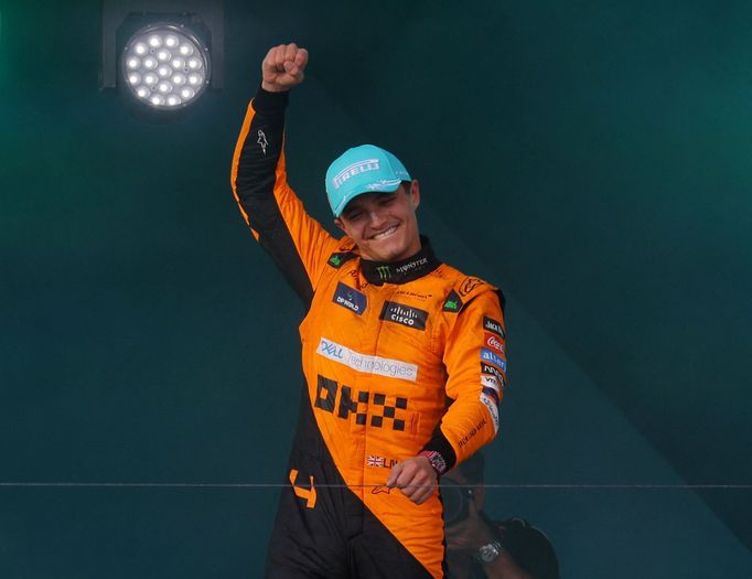 Lando Norris z McLarenu slaví triumf ve VC Miami F1 2024