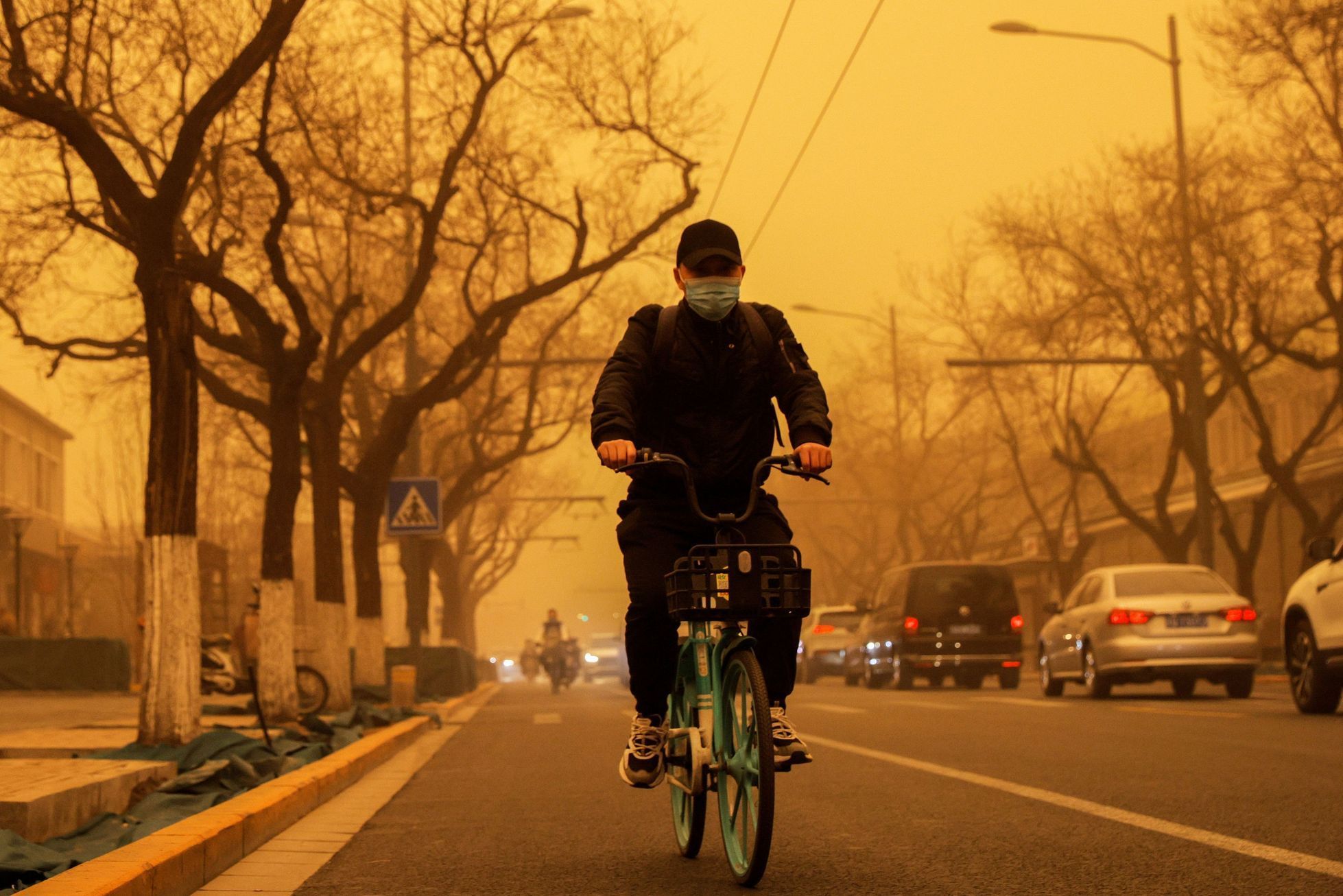 čína písečná bouře znečištění ovzduší