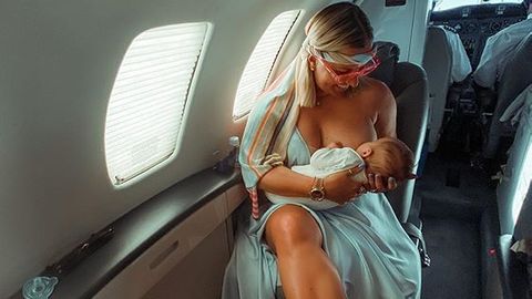Cibulková se chlubí kojením na dovolené, s miminkem vyrazila do Chorvatska