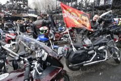 Ruští motorkáři Noční vlci vyrazili z Moskvy na Berlín