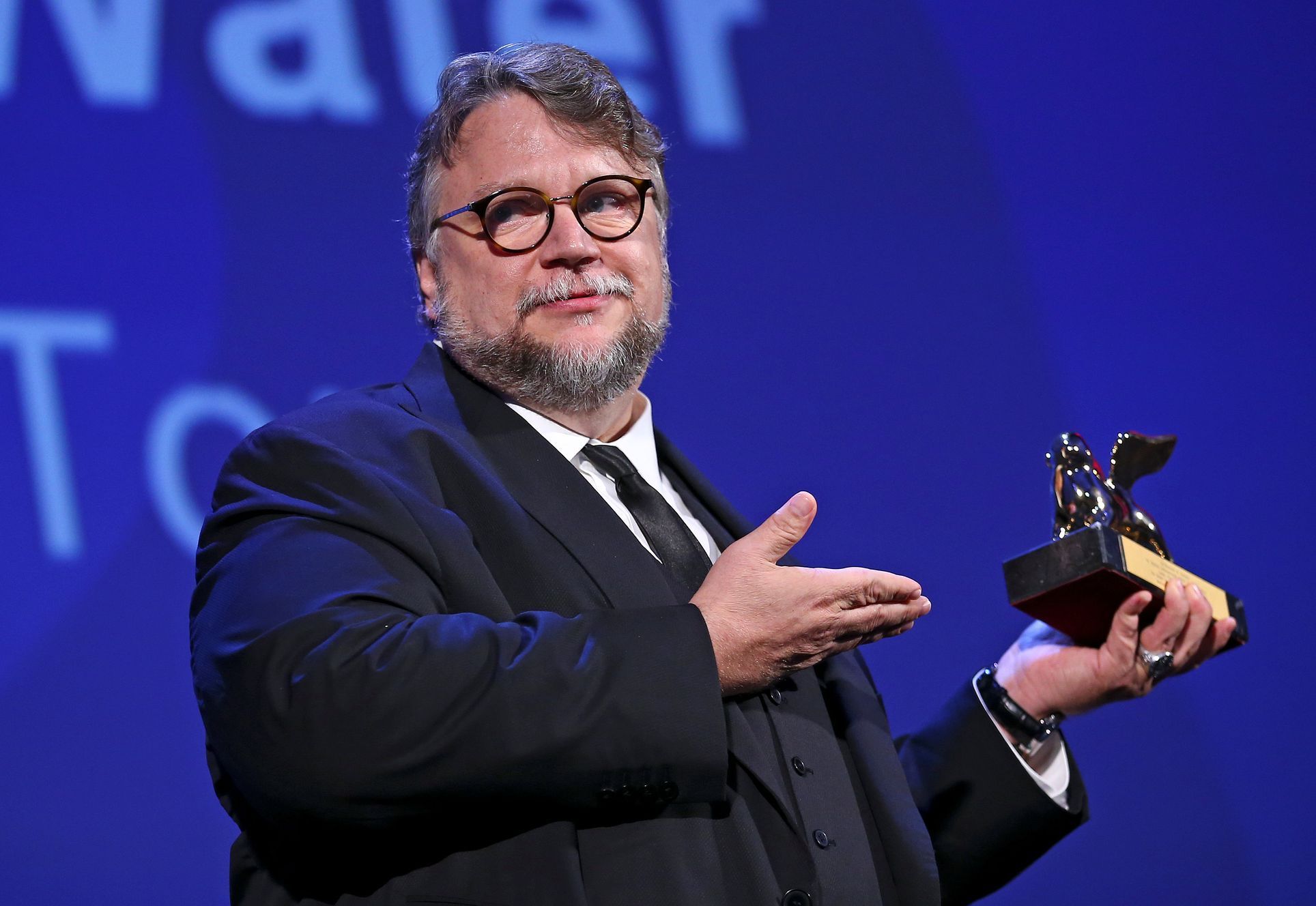 Režisér Guillermo del Toro s hlavní cenou filmového festivalu v Benátkách