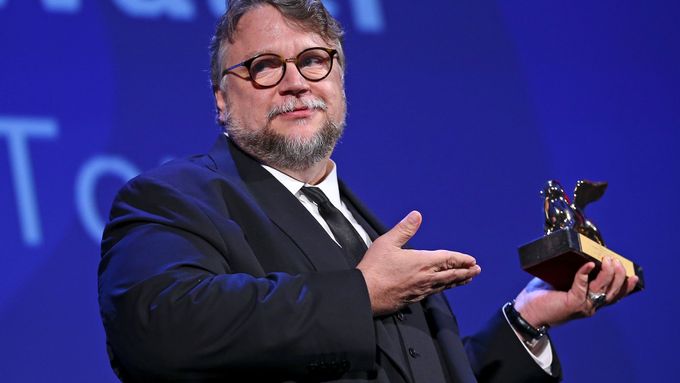 Režisér Guillermo del Toro s hlavní cenou filmového festivalu v Benátkách.