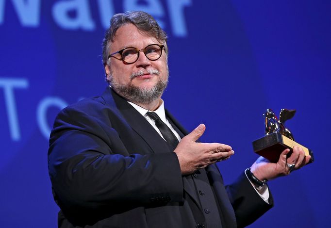 Režisér Guillermo del Toro s hlavní cenou filmového festivalu v Benátkách.