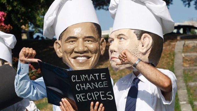 Recept na boj s klimatickými změnami zatím dle aktivistů "kuchaři" Barack Obama a Dmitrij Medveděv nenašli