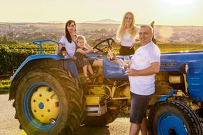 Fenomén Česka. Burčák se pije jen u nás, za tím červeným se musíte vydat k vinaři