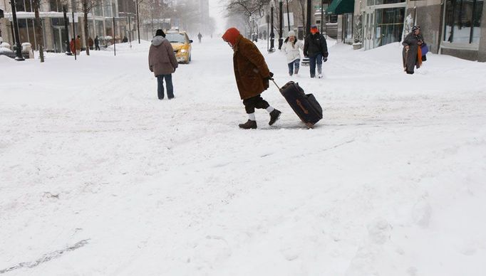 Chicagu se říká větrné město. Teď je spíš zasněženým městem.