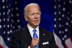 Biden přijal demokratickou nominaci na prezidenta USA. Chce být prezidentem všech