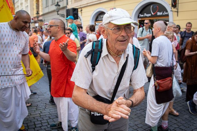 Indický festival vozů Rathayatra hnutí Hare Krišna.