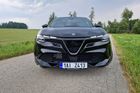 Alfa Romeo prakticky utekla hrobníkovi z lopaty - a může za to především Junior. Ten nasbíral za první půlrok přes 45 tisíc objednávek a jen v Evropě tak Italové rostli o 33 procent.