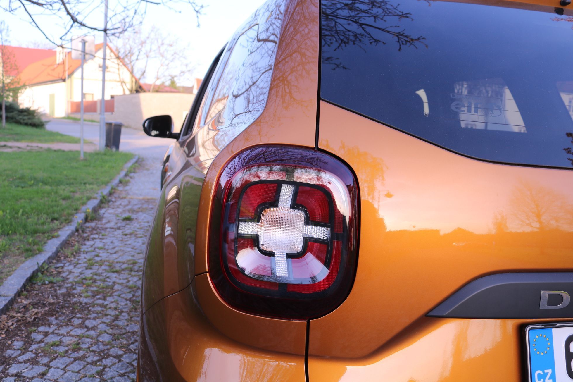 Srovnání Dacia Duster stará vs. nová