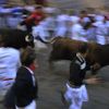 Foto: Dramatické okamžiky při běhu býků v Pamploně