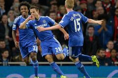 Úspěšný debut Kalase. Chelsea vyřadila Rosického Arsenal