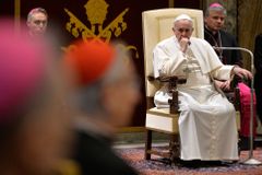 Papež František přijal kubánského prezidenta Castra