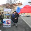 Miloš Zeman oznámil kandidaturu na prezidenta - jeho TK, aktivisté před Hradem