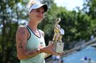 Slavný Američan kulil oči a básnil o Vondroušové: Něco takového nepamatuju