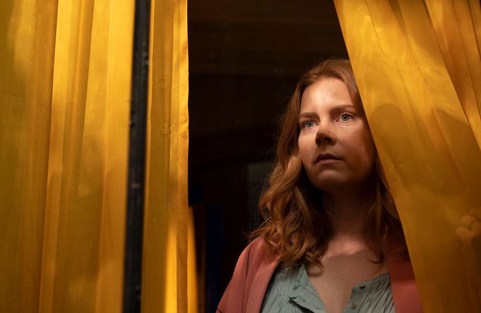 Amy Adamsová jako Anna.