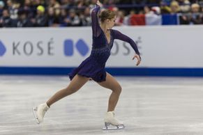 Ladné křivky, nový rekord i pád Březiny. Co jsme zatím viděli na krasobruslařském ME v Ostravě