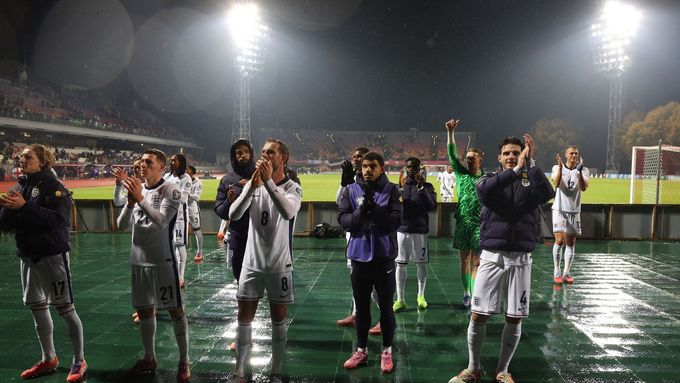 Fotbalisté Anglie po utkání v Rize