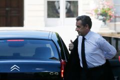 Francouzská policie zadržela exprezidenta Sarkozyho