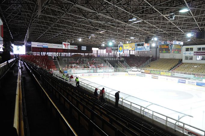 Stará Werk aréna (zimní stadion) v Třinci