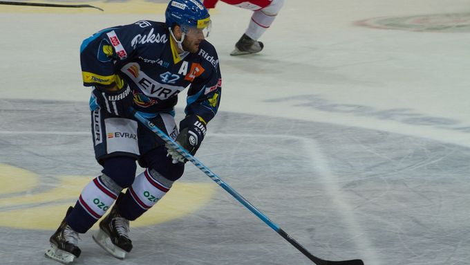 Hokejisté Vítkovic porazili Fribourg 2:1 a vyhrály základní skupinu Spenglerova poháru.