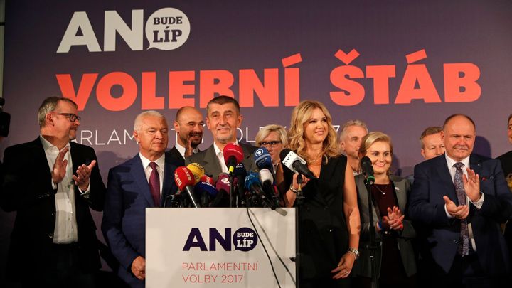 Nový volební zákon v praxi. Babišova vláda nemusela vzniknout, ODS shánět přeběhlíky; Zdroj foto: Lukáš Bíba