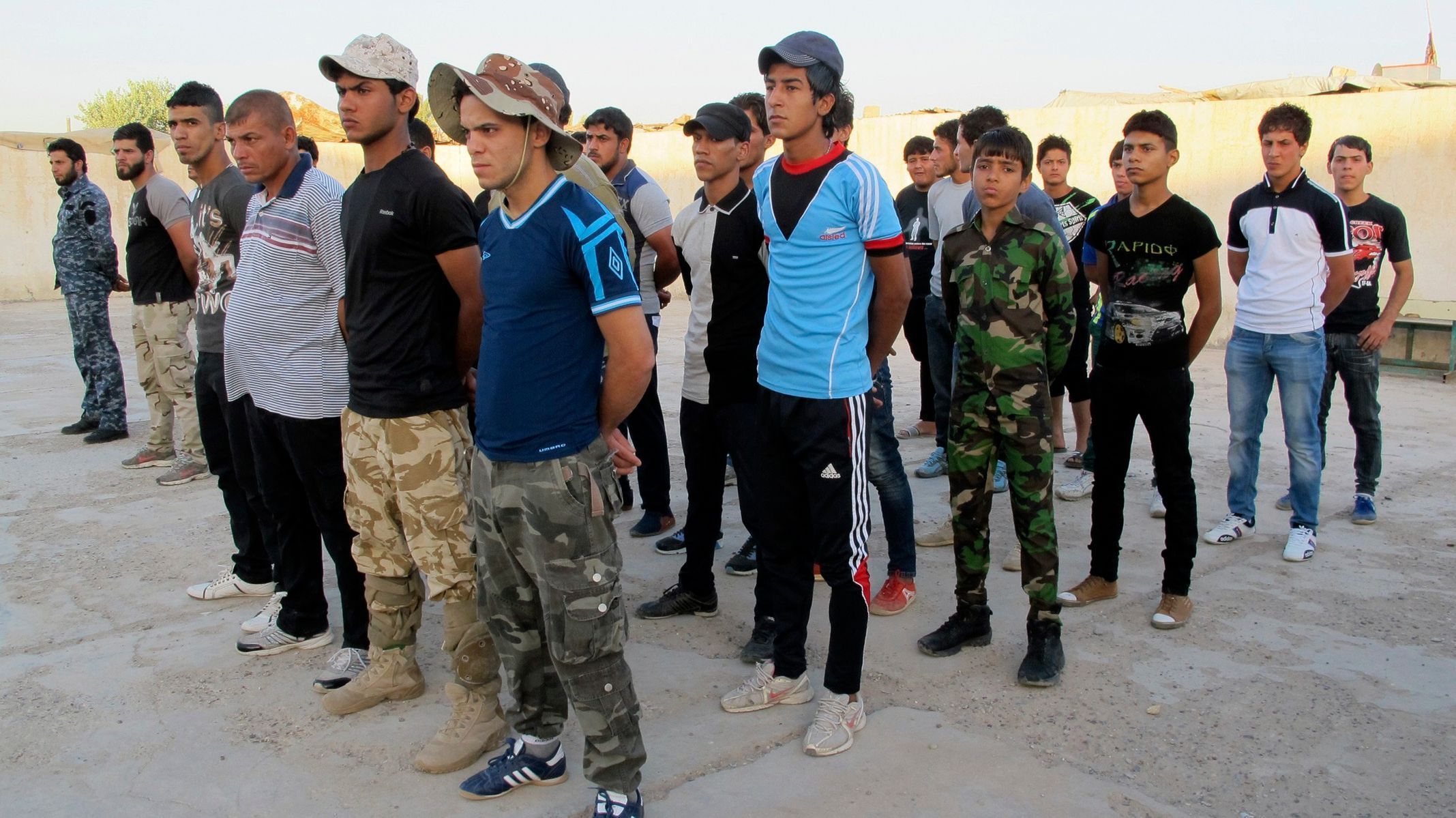 Irák - ISIL - dobrovolníci na straně armády