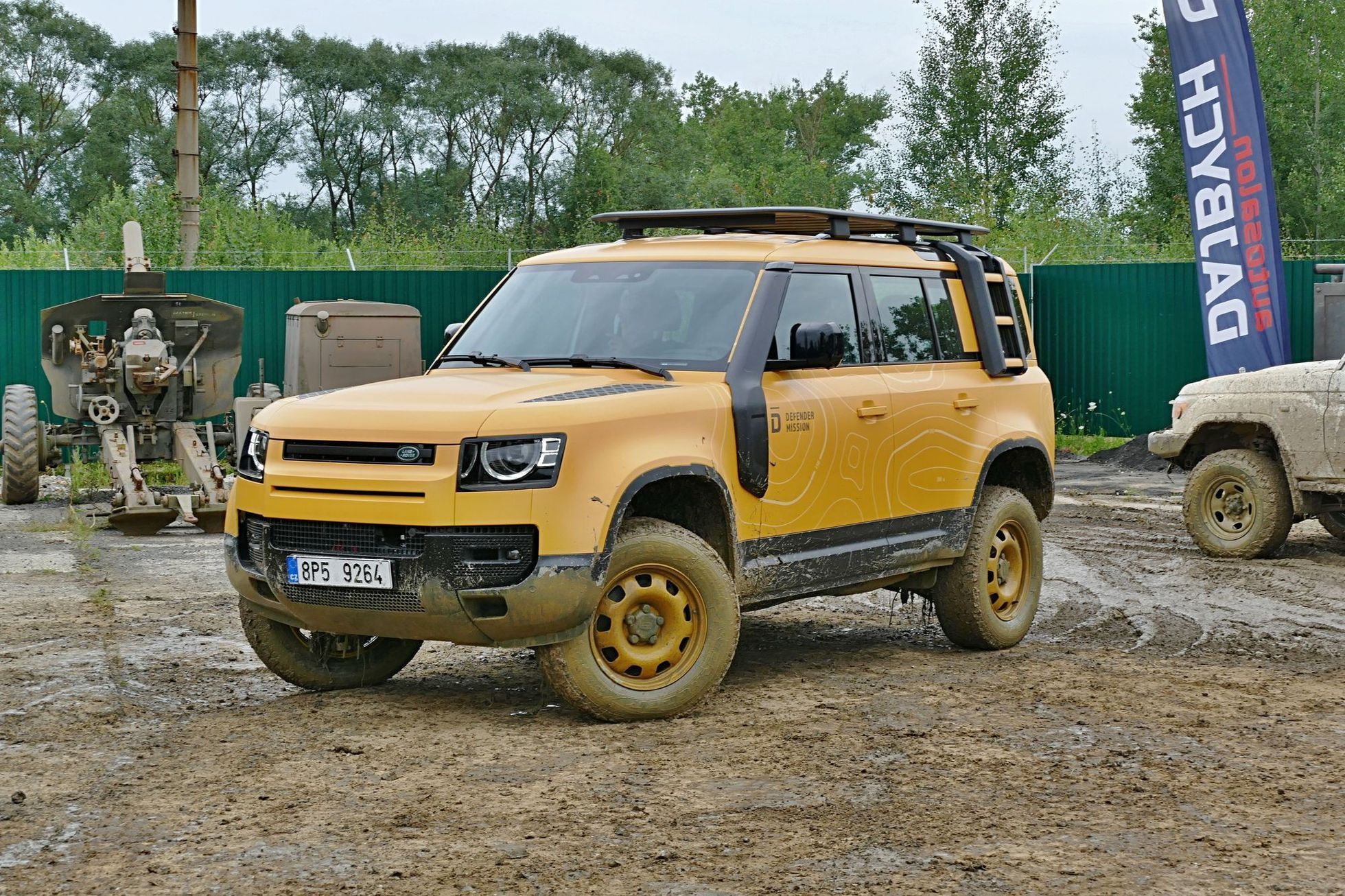 Land Rover Defender Mission