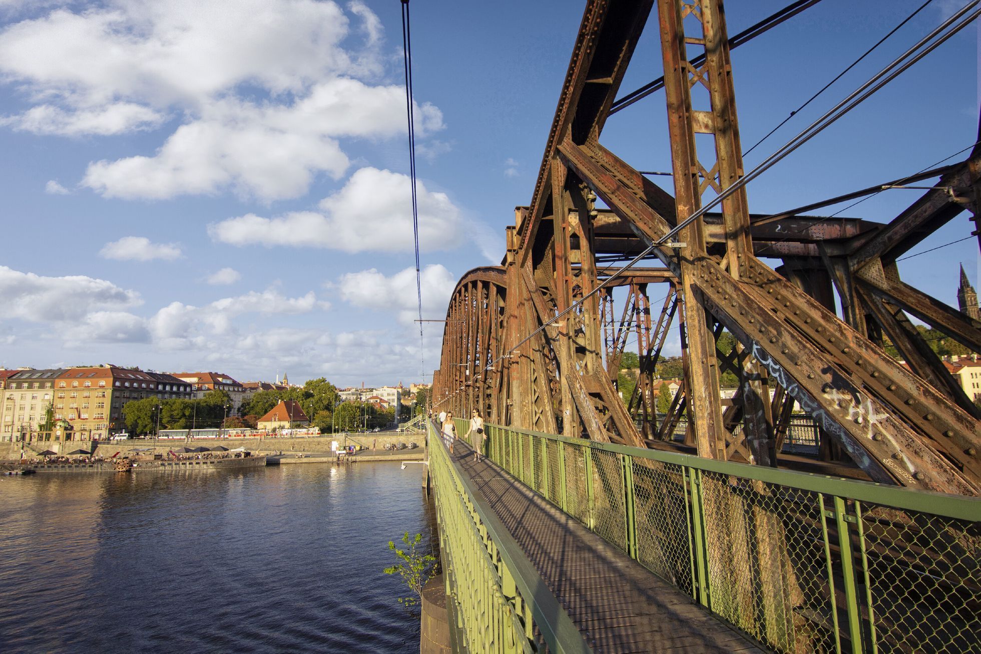 Vyšehrad, most, železniční most, stavba, rekonstrukce, demolice, iniciativa, debaty, vizuliazace