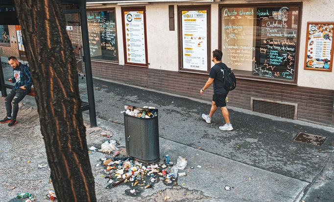 Praha viděná z Hop On busu: krásné památky, Kafka, pivo, rum i sexshopy