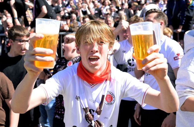 Oslavy postupu St.Pauli do Bundesligy.