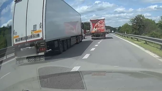 Vytlačování kamionů