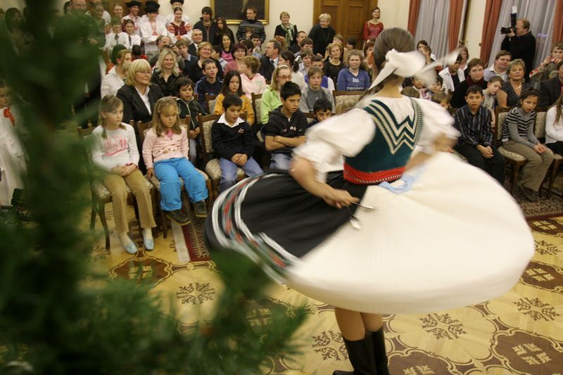 Vánoční výstava v Hrzánském paláci