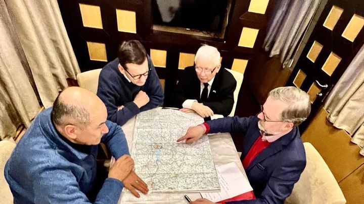 Odvážná ukázka solidarity, hodnotí Fialovu cestu na Ukrajinu světová média; Zdroj foto: Twitter Petra Fialy