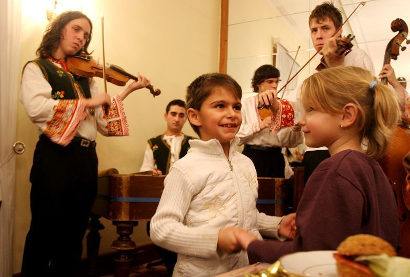 Vánoční výstava v Hrzánském paláci