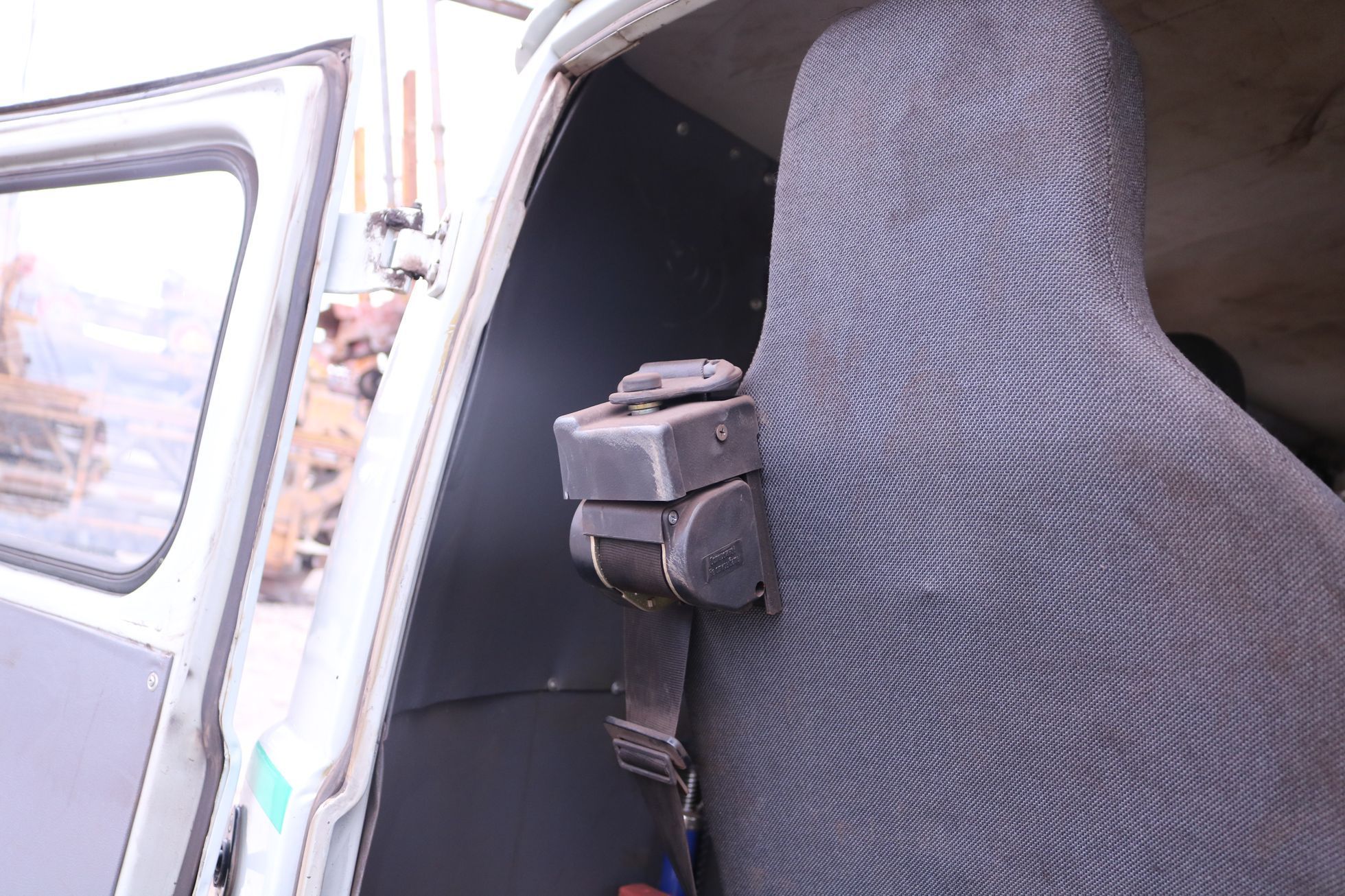 UAZ 2206 Buchanka Mostecko lom uhlí