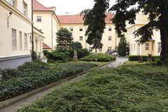 Praha 1 souhlasí se změnou provozování Nemocnice Na Františku. Hledá partnera, vliv chce mít dál