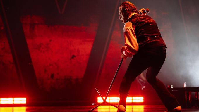 Skladbou Personal Jesus završili Depeche Mode čtvrteční koncert v Praze. Foto: Lukáš Bíba